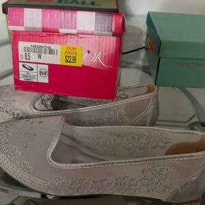 It’s Ok Silver Ballet Flats Size 8.5W